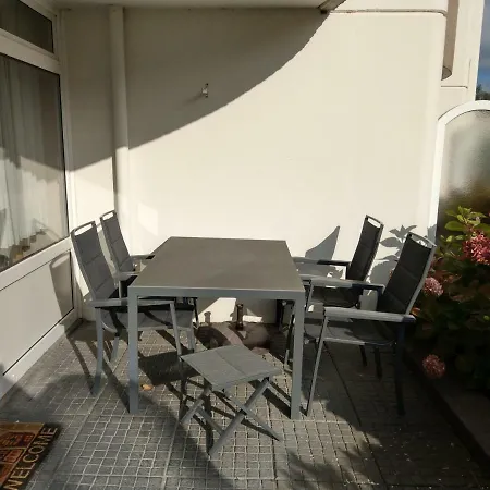 Apartament Lord Nelson 13 *